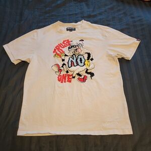 Makobi Wolf In Sheeps Clothing Graphic Tee - Short Sleeve Trust No One Medium